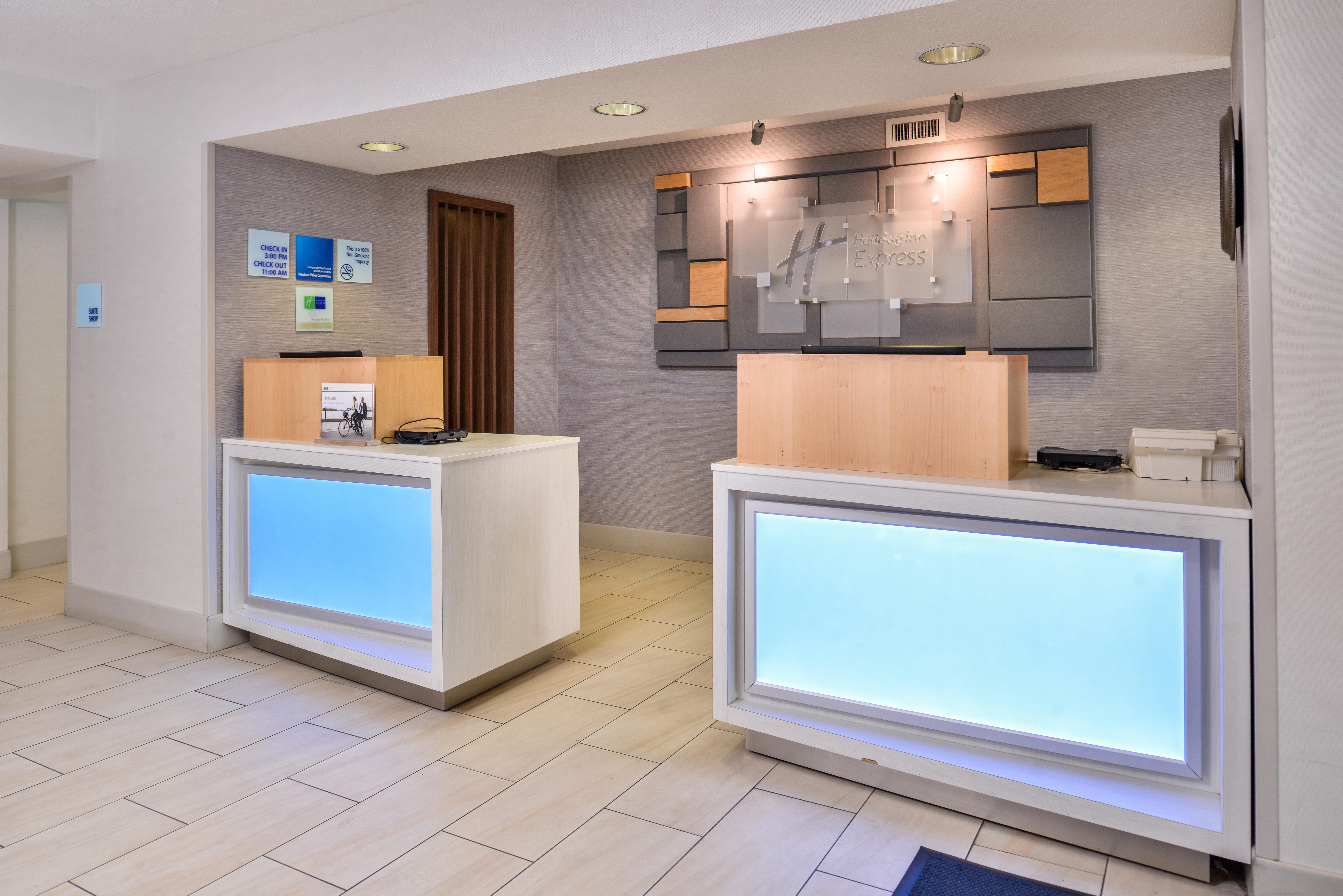 Holiday Inn Express Westley By Ihg Eksteriør bilde