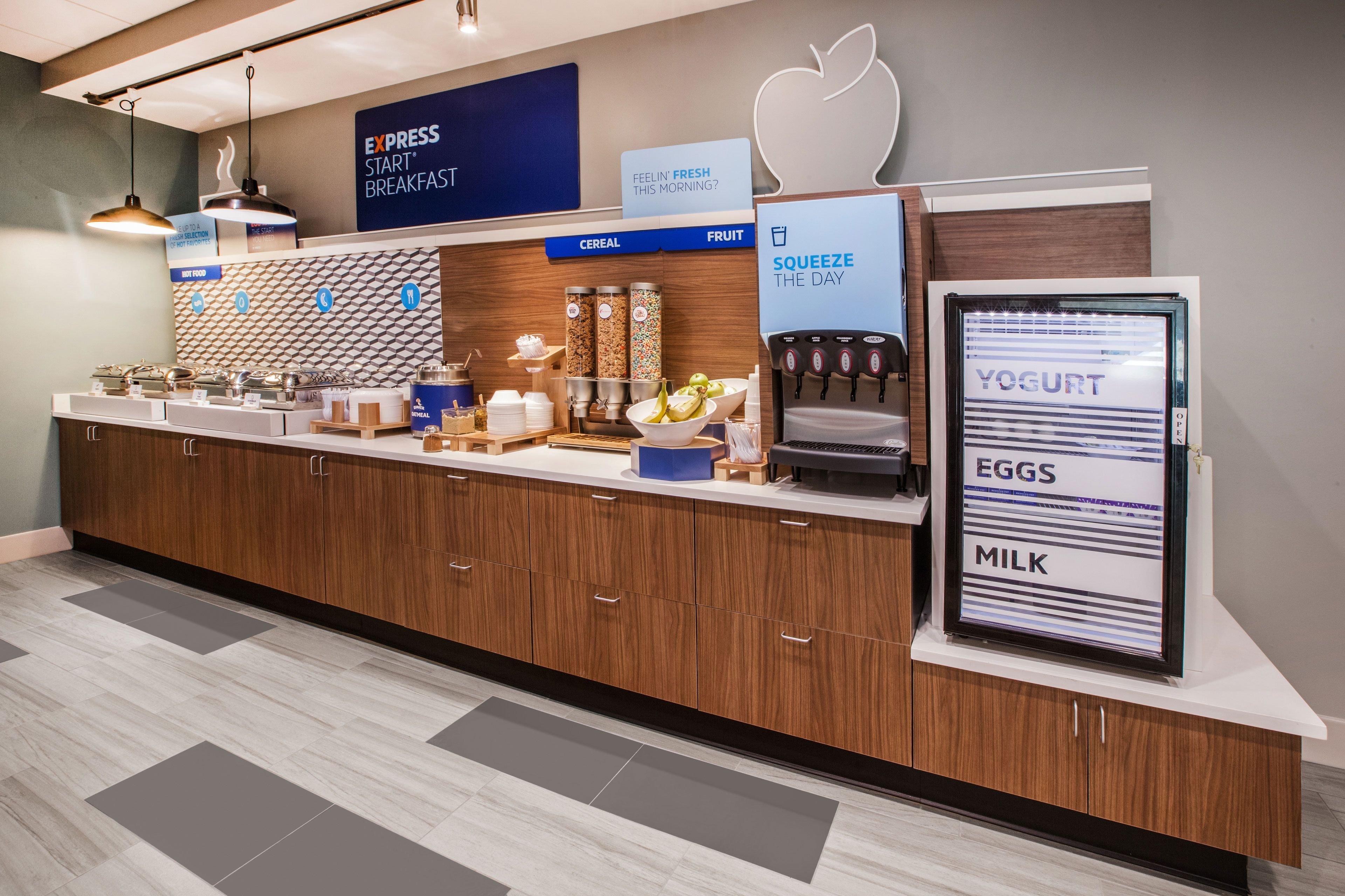 Holiday Inn Express Westley By Ihg Eksteriør bilde
