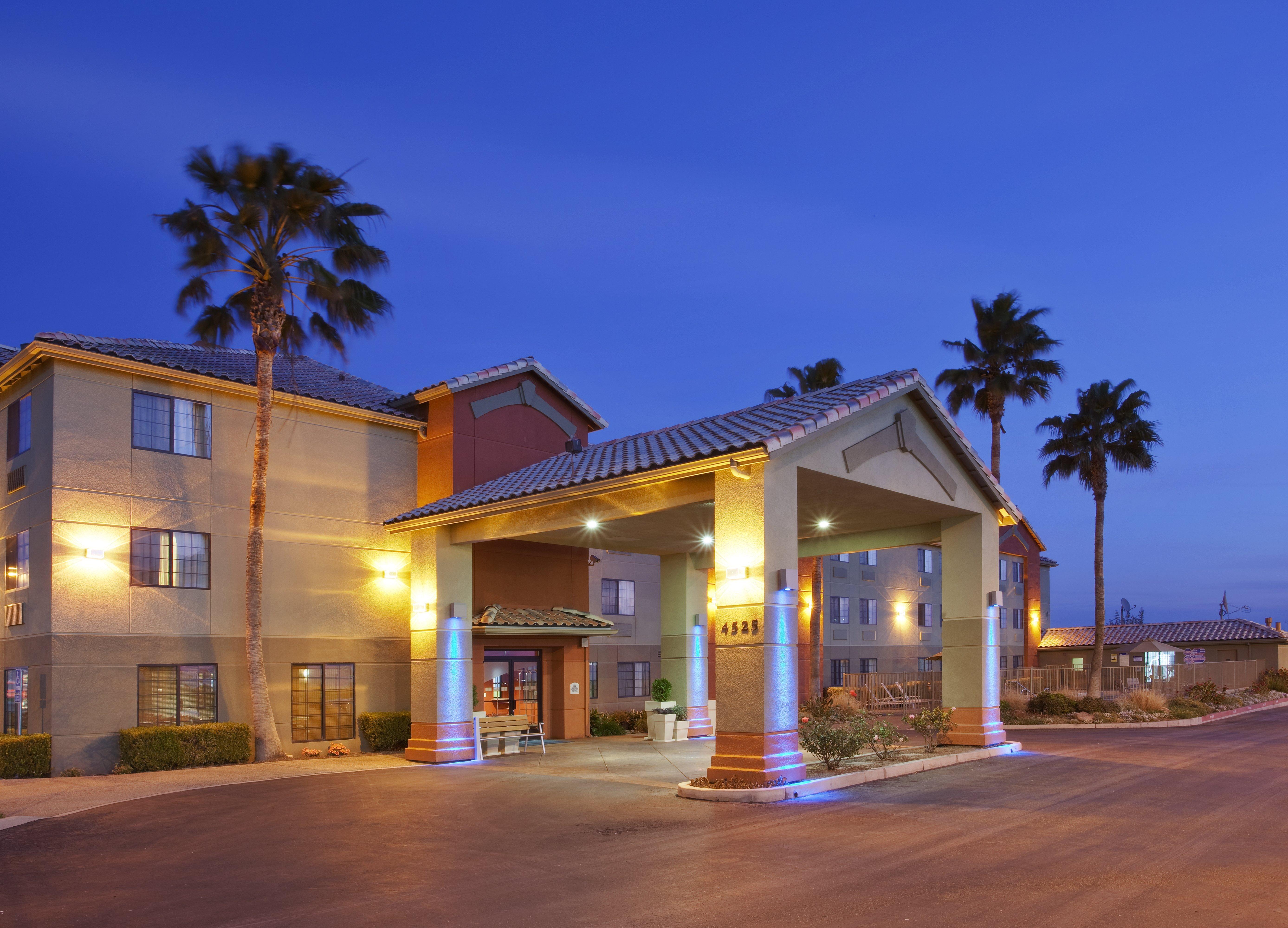 Holiday Inn Express Westley By Ihg Eksteriør bilde