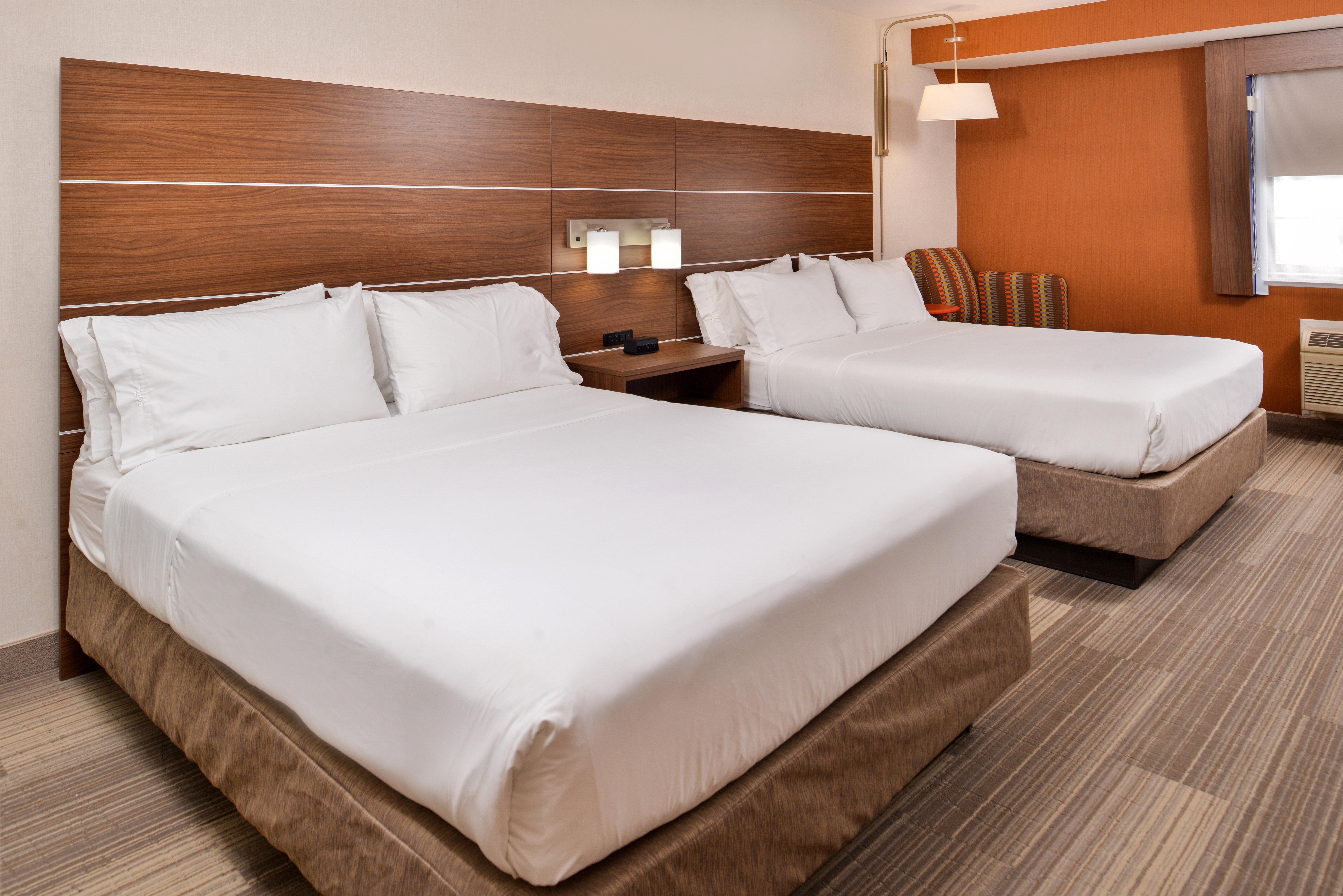 Holiday Inn Express Westley By Ihg Eksteriør bilde