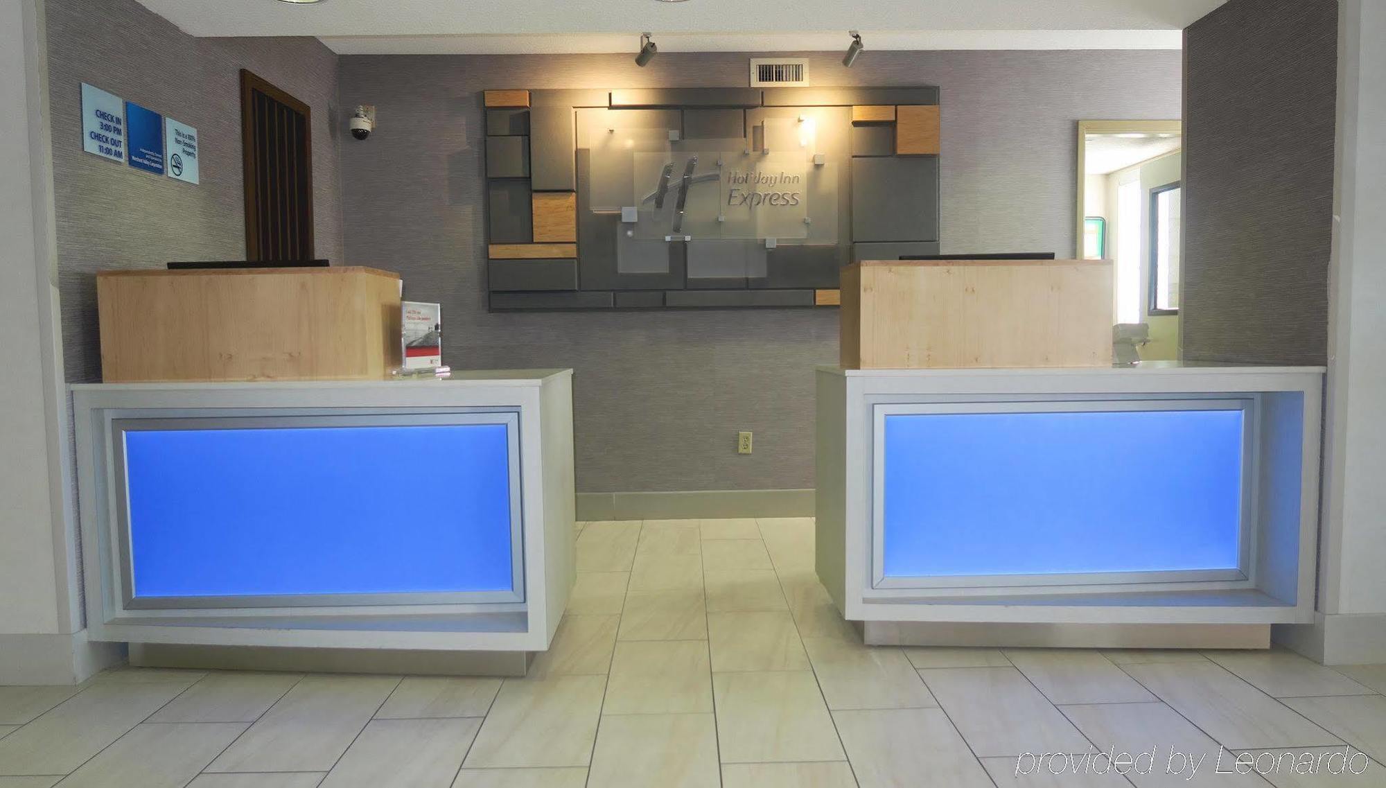 Holiday Inn Express Westley By Ihg Eksteriør bilde