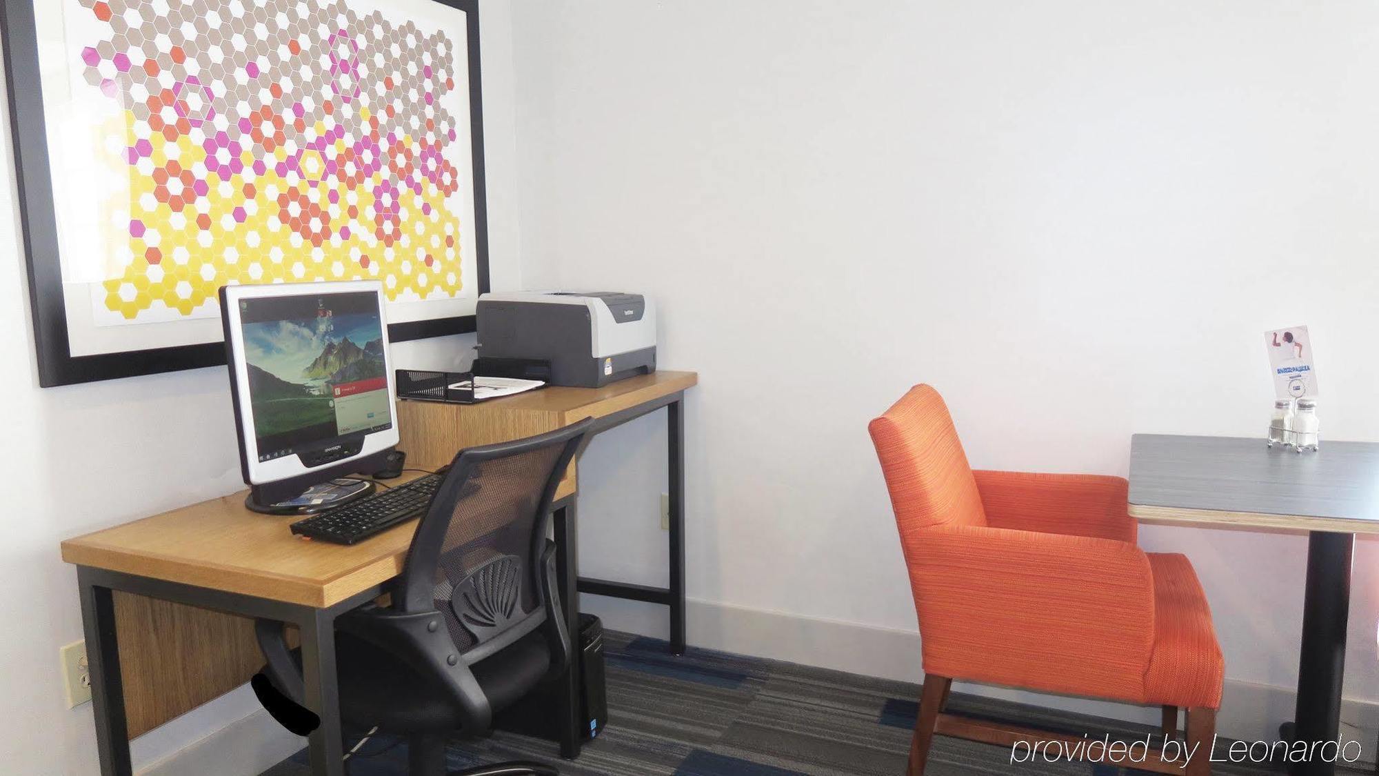 Holiday Inn Express Westley By Ihg Eksteriør bilde